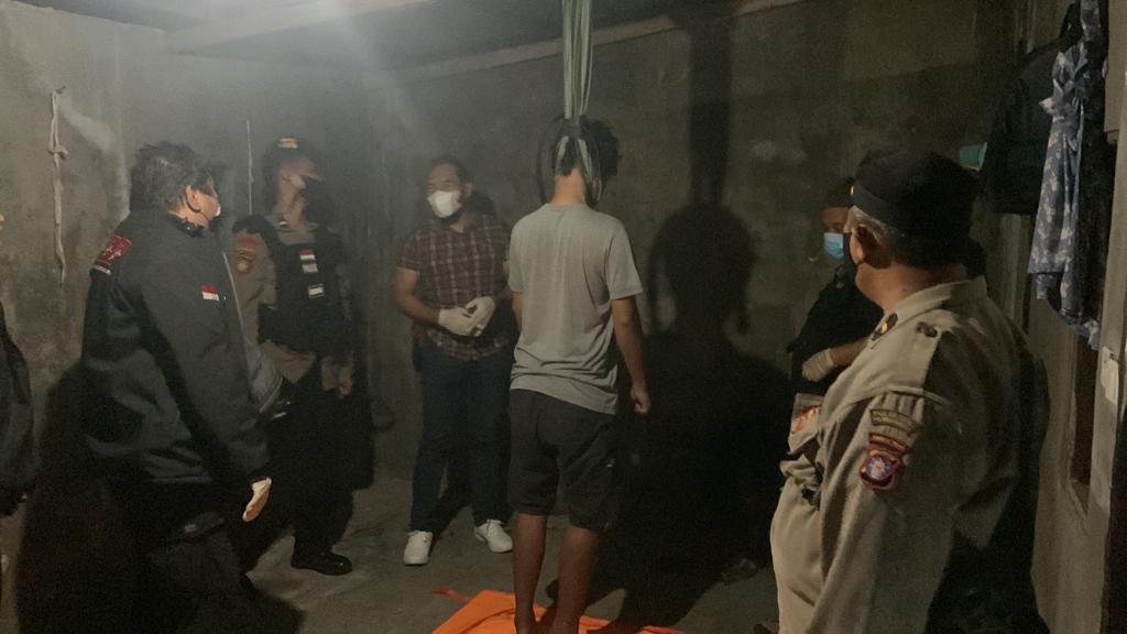 Pria 30 Tahun Ditemukan Tewas Tergantung di Rumah