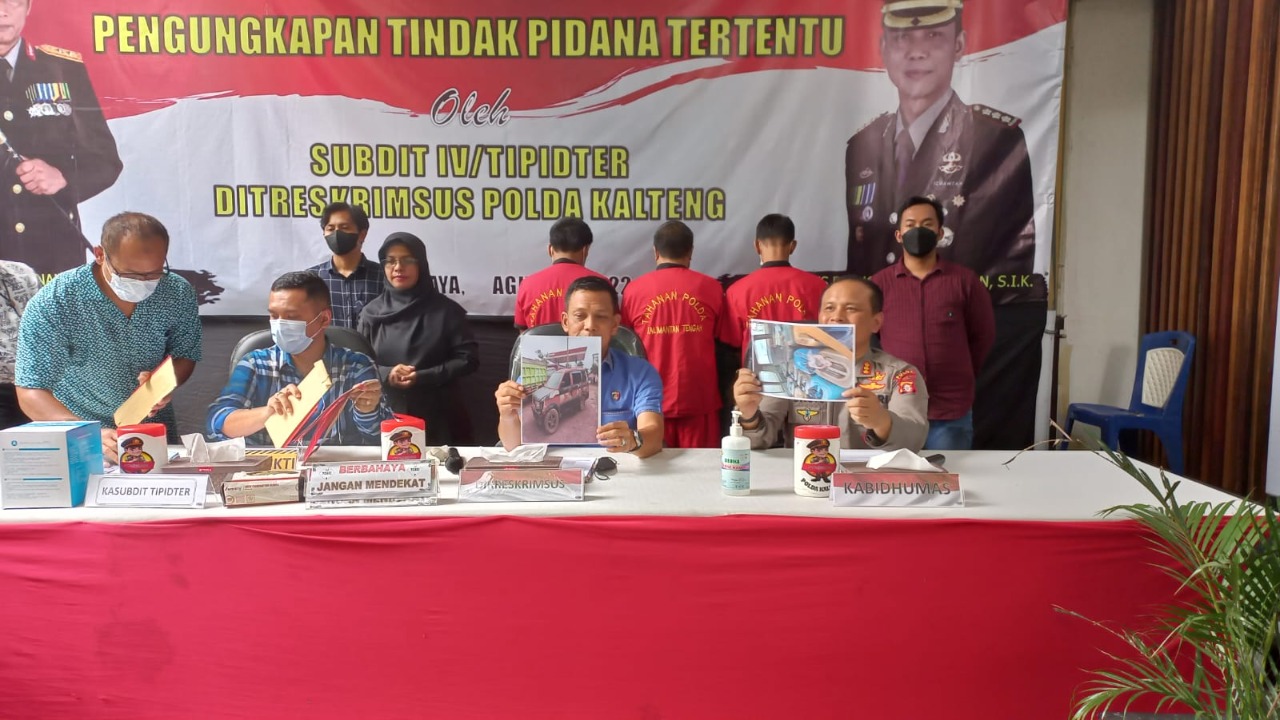 Selewengkan Solar Subsidi, Pengawas dan Operator SPBU di Parenggean Jadi Tersangka