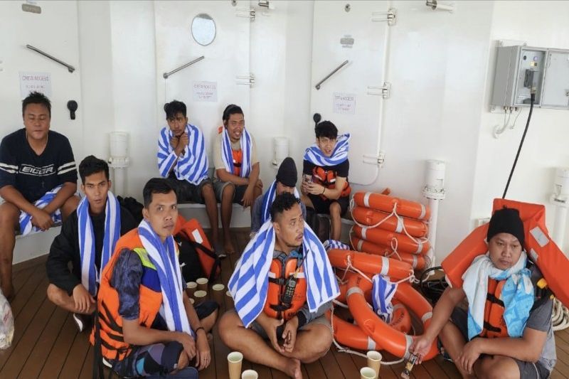 Sembilan ABK Tugboat Terjebak Gelombang Tinggi Berhasil Dievakuasi