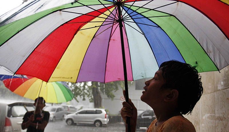 BMKG Prakirakan Hujan Intensitas Ringan di Mayoritas Kota Besar