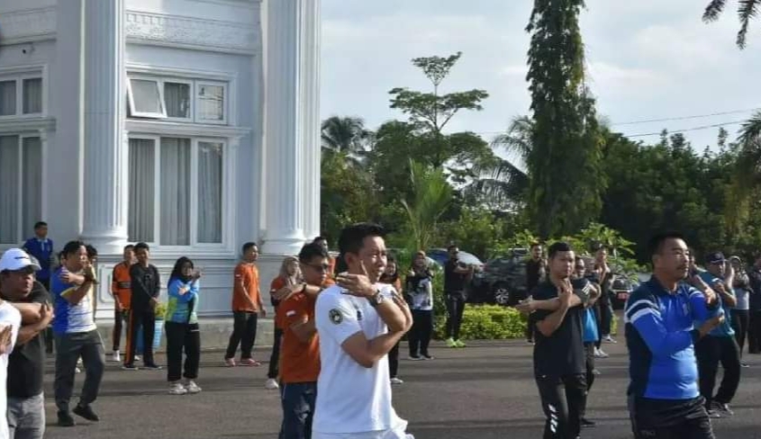 Ajang Silaturahmi, Pemkab Barut Rutin Gelar Senam Jumat Pagi