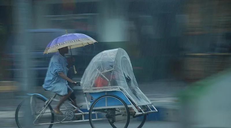 Hujan Berpeluang Turun di Sejumlah Kota Besar di Indonesia