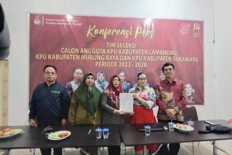 52 Peserta Calon Anggota KPU Tiga Babupaten di Kalteng Lulus CAT