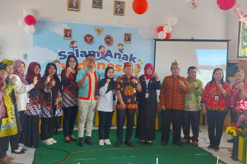 FKPT Kalteng dan BNPT Tanamkan Nilai Toleransi di SDN 4 Kasongan
