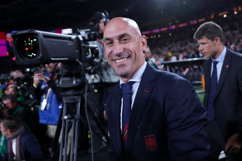 Luis Rubiales Mundur sebagai Presiden RFEF