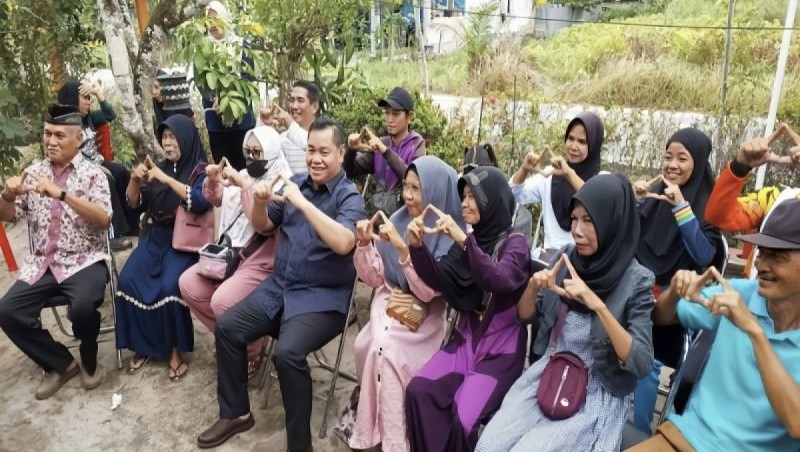 Pemkab Kotawaringin Timur Bantu Perbaiki 30 Rumah warga