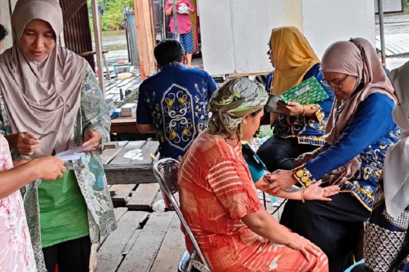 Dinkes Palangka Raya Periksa Kesehatan Warga Terdampak Banjir
