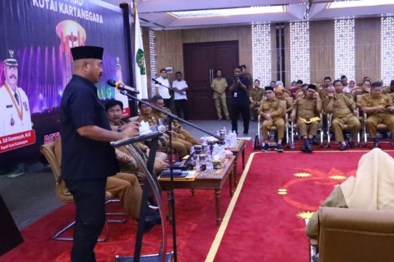 Bupati Kukar Ajak OPD Optimalkan Pajak Meski PAD Tercapai Rp831 Miliar