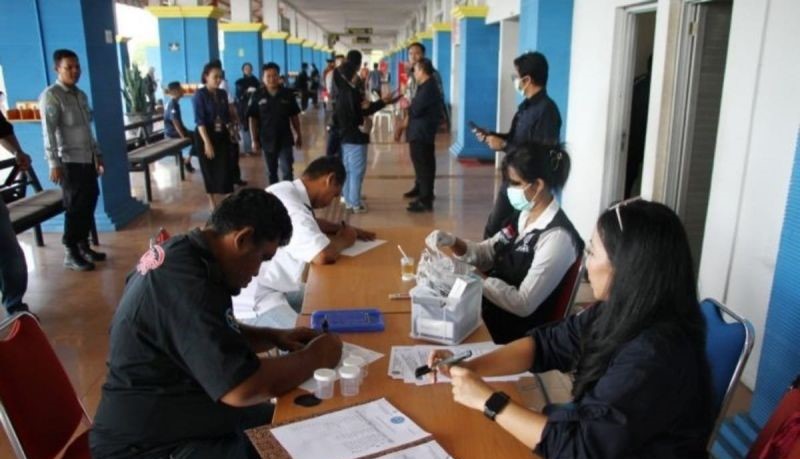 15 Sopir Bus di Palangka Raya Tes Urine untuk Dukung Kelancaran Mudik