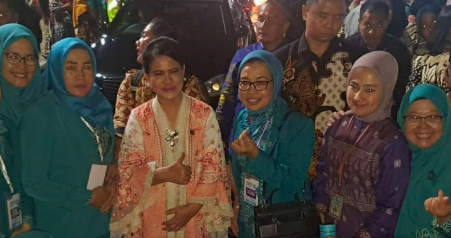 Ketua TP PKK Barut Hadiri Puncak Peringatan HKG PKK dan Jamnas Kader PKK ke 52 di Solo