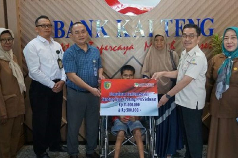 Pemkot Palangka Raya Salurkan Bantuan Program PPKS