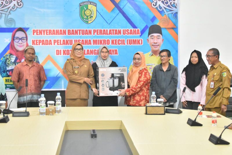 Bantuan Alat Usaha Bangkitkan Ekonomi di Palangka Raya