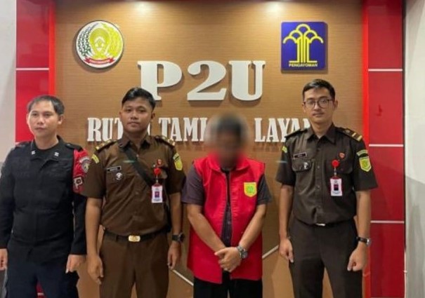 Kejari Bartim Tahan Mantan Kades Korupsi Kebun Kas Desa Balawa
