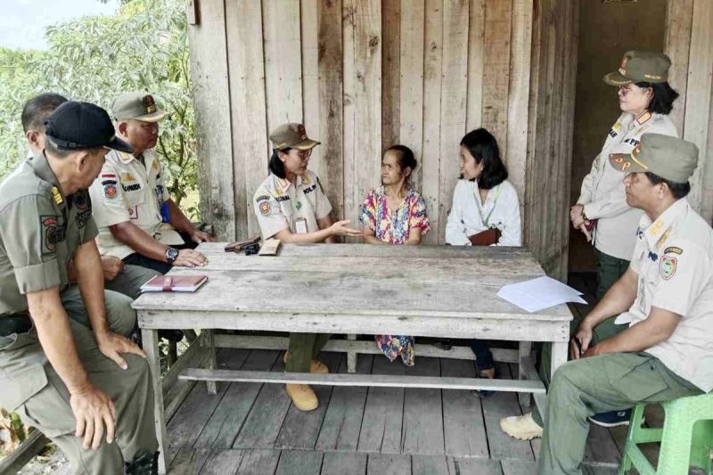 Satpol PP Kalteng Tertibkan Bangunan di zona Berbahaya Limbah B3