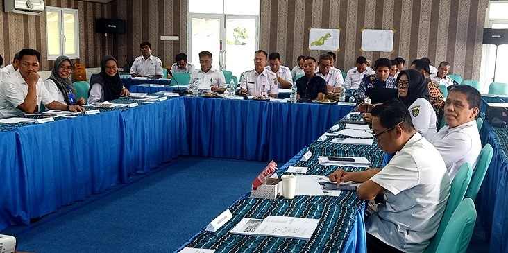 Staf Ahli Bupati Buka Konsultasi Publik 1 RDTR dan KLHS Wilayah Perencanaan Teweh Timur
