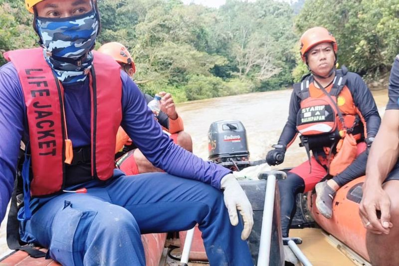 Tim SAR Lanjutkan Pencarian Orang Diterkam Buaya di Kabupaten Kutim