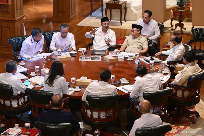 Mensos Harapkan Presiden Beri Pembekalan Kepala Sekolah Rakyat