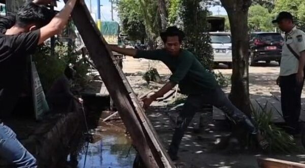 115 Bangunan di Atas Drainase Dibongkar, Satpol PP Palangka Raya Gandeng Dinas PUPR