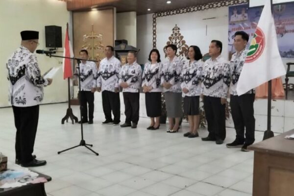 Bupati Gumas: PGRI Berperan Penting Tingkatkan Kompetensi Terkini Guru