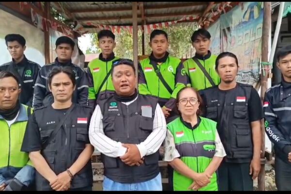 Mitra Ojol Palangka Raya Tak Ikut Aksi Demo, Ajak Doa Bersama di Tugu Soekarno