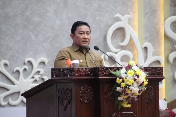 Wagub Kalteng Sampaikan Nota Keuangan dan Raperda APBD Tahun Anggaran 2026